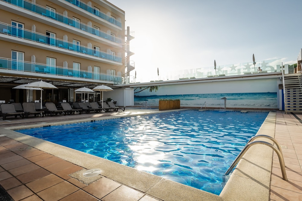 Alegria Maripins Hotel 5/36
