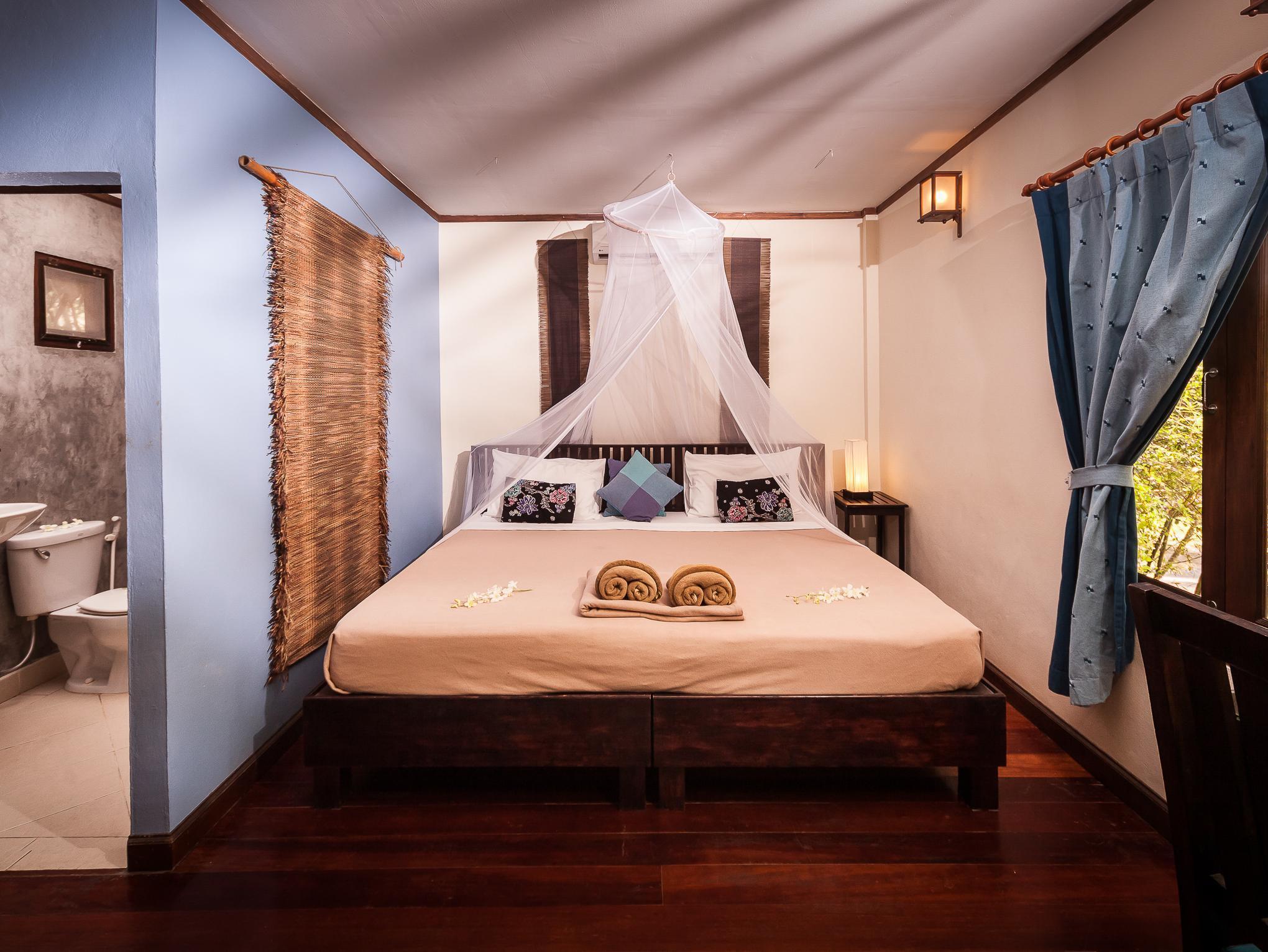 Garden, Bungalow, Twin Beds