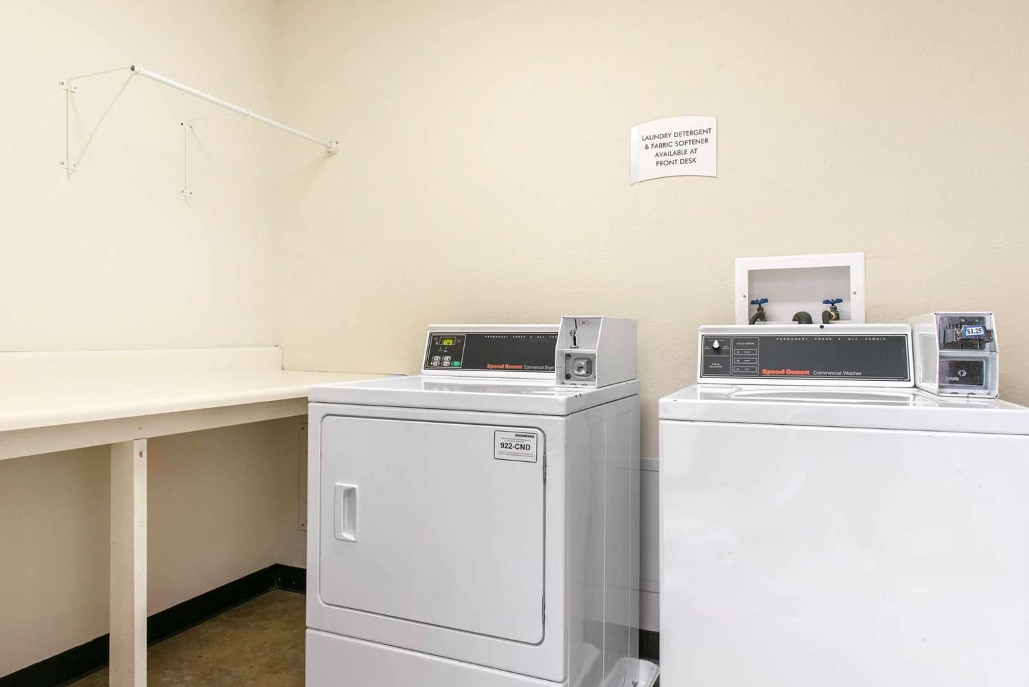 Quality Inn & Suites Anderson I-69 25/29