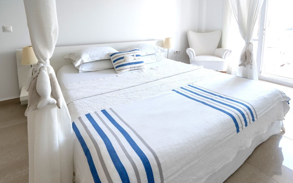 Alacati Port Hotel 6/50