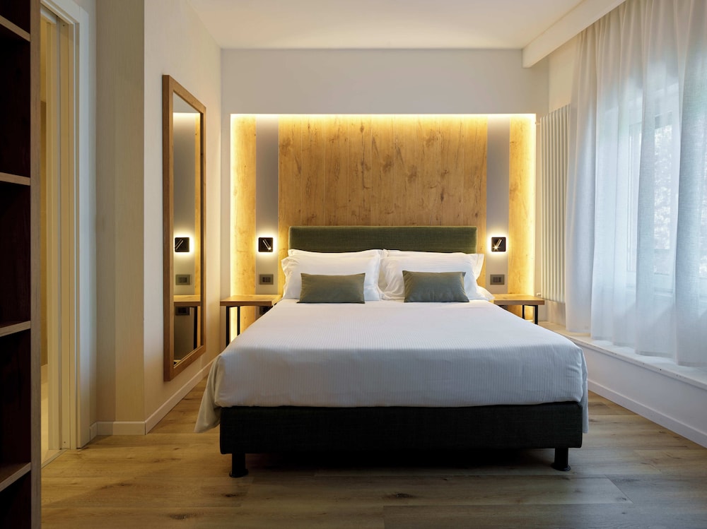 CLASSIC, DOUBLE OR TWIN BED
