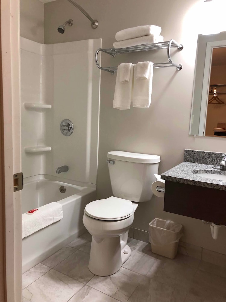 Econo Lodge Lakeview 12/44