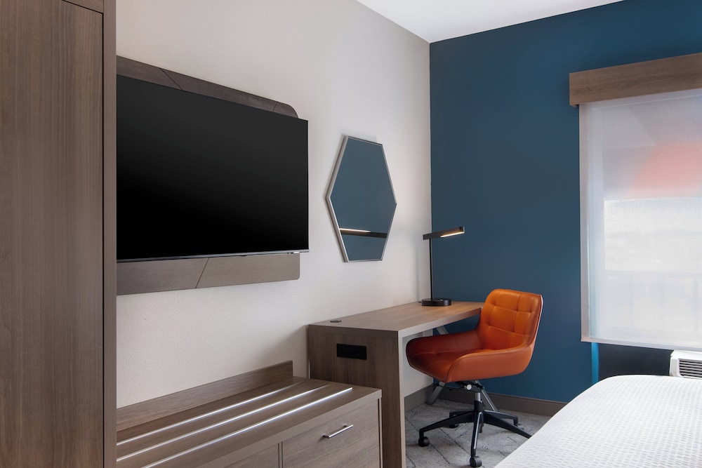 Holiday Inn Express Hotel And Suites Prattville South 48/53