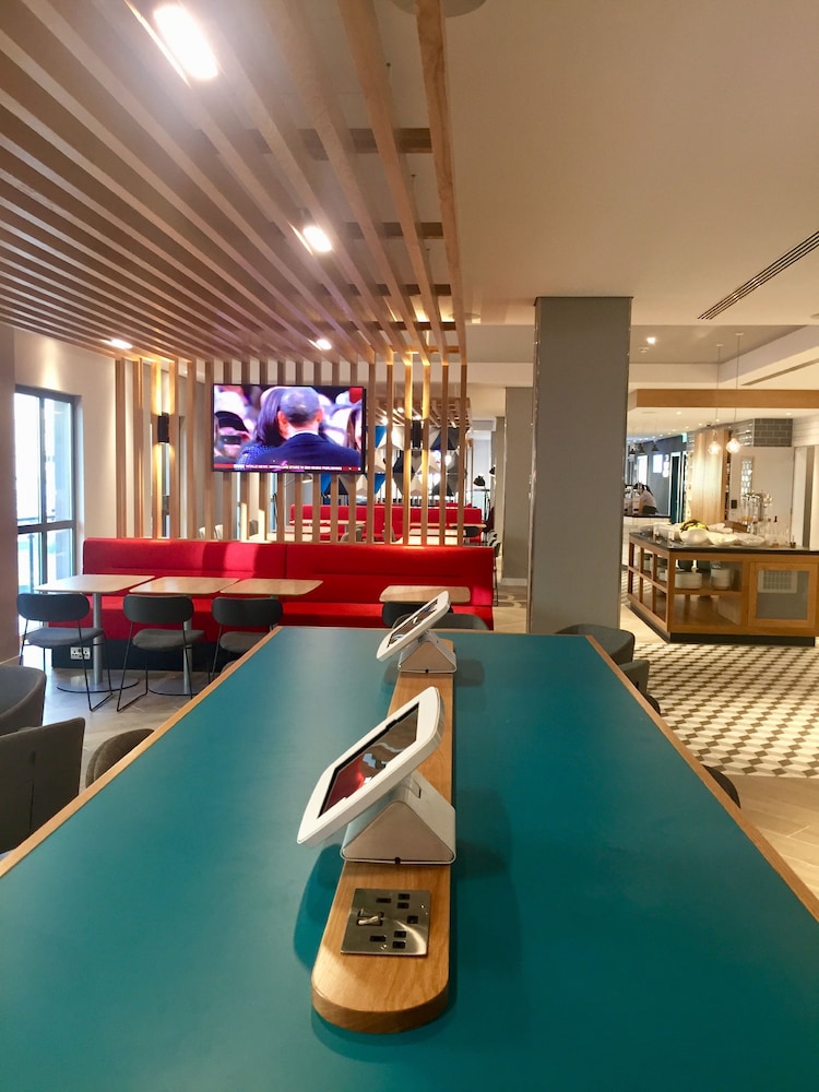 Holiday Inn Express Gibraltar 31/48