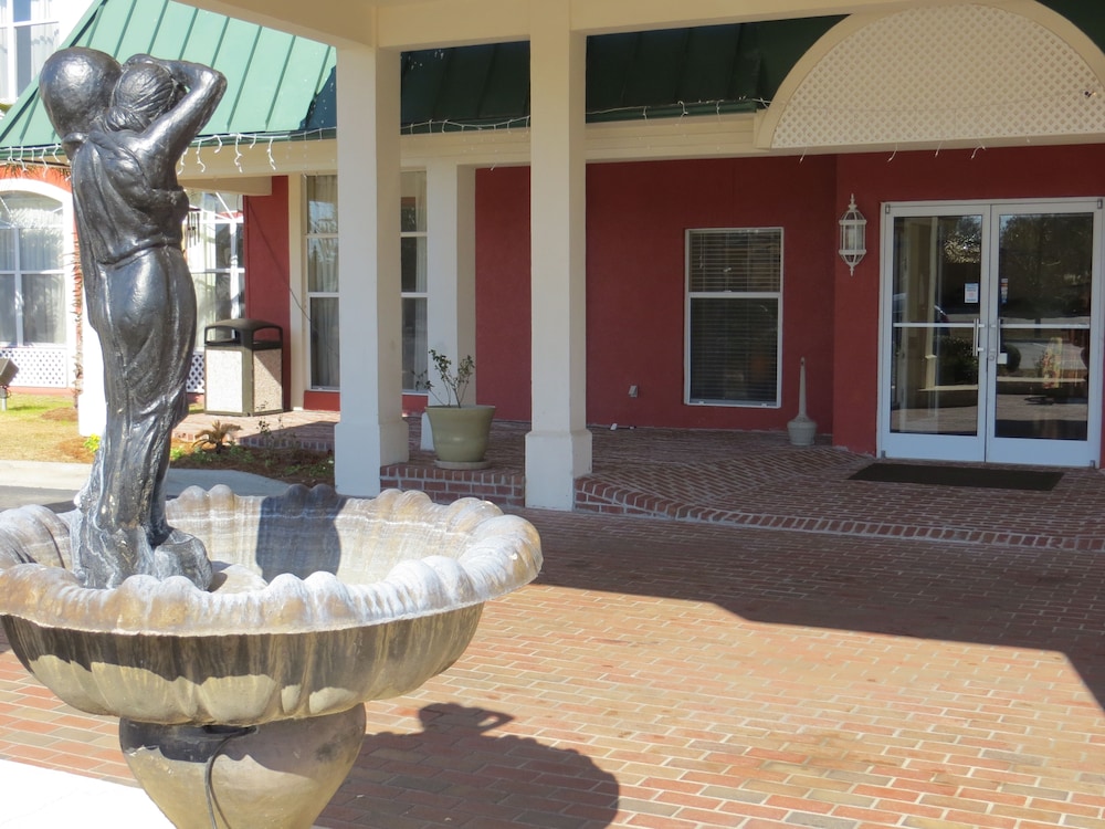 Wingate by Wyndham Savannah Gateway 3/41