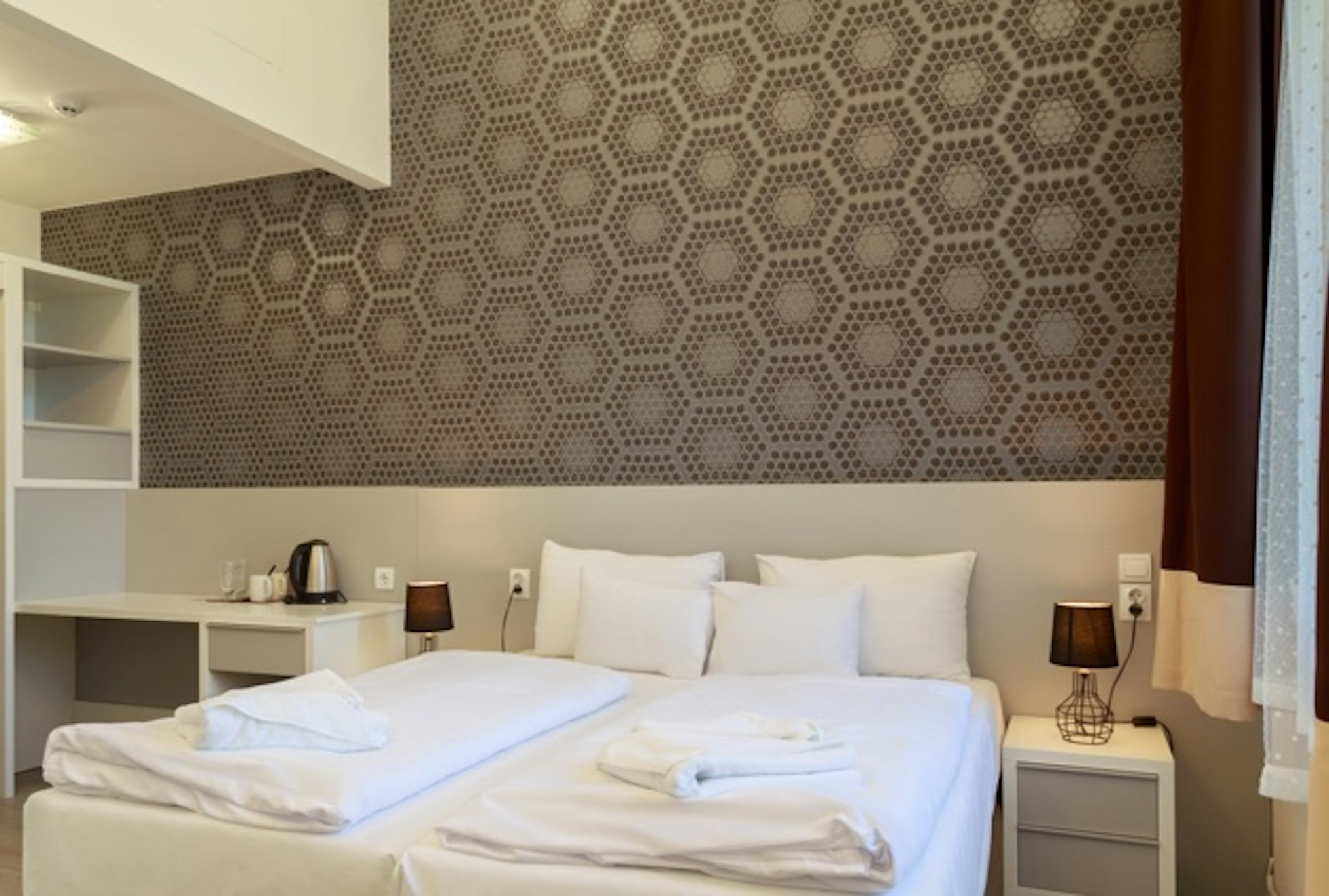 Hotel Mika Downtown 4/32
