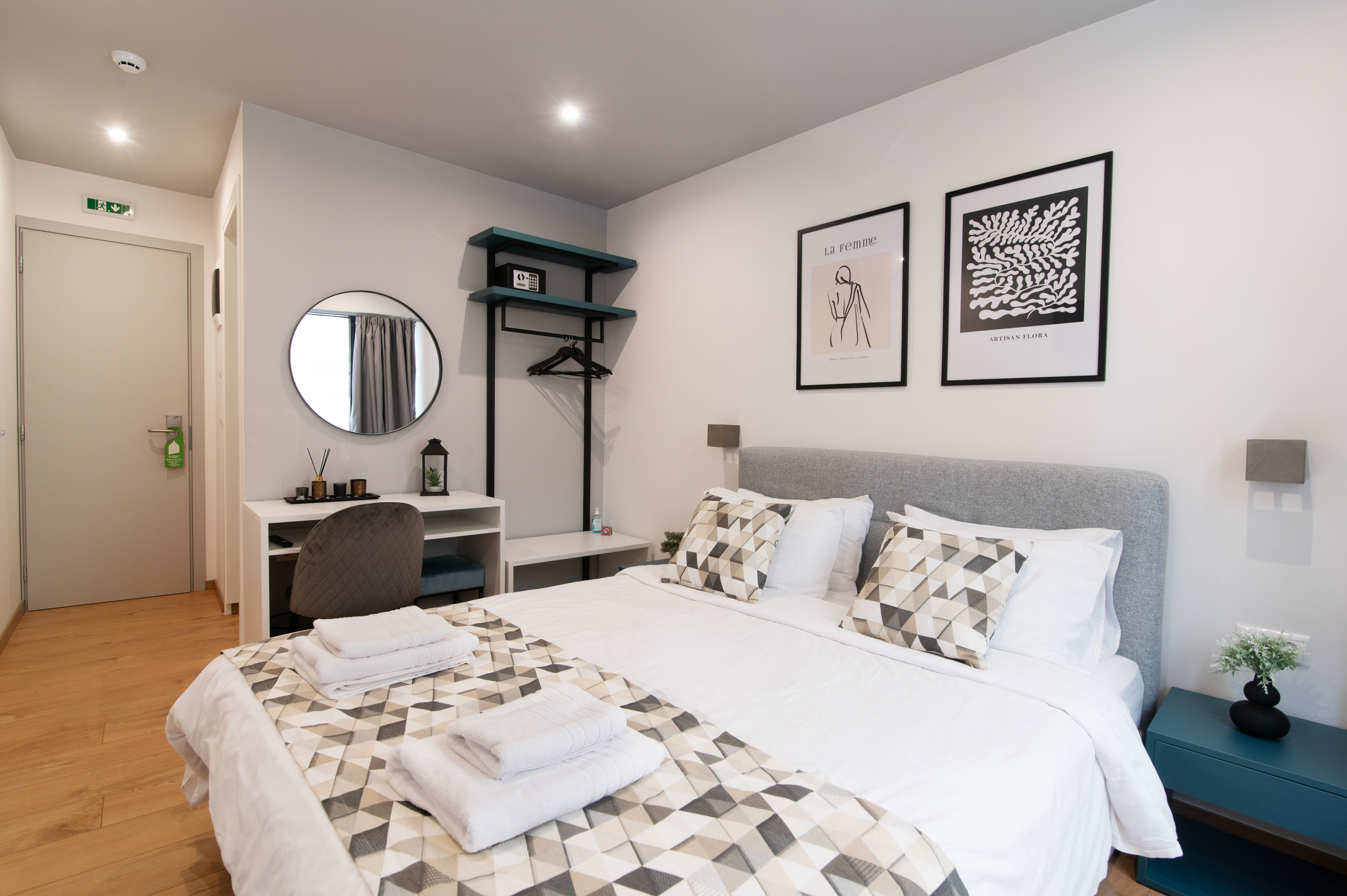Room at Olvia Suites Athens City Center, ATHENS