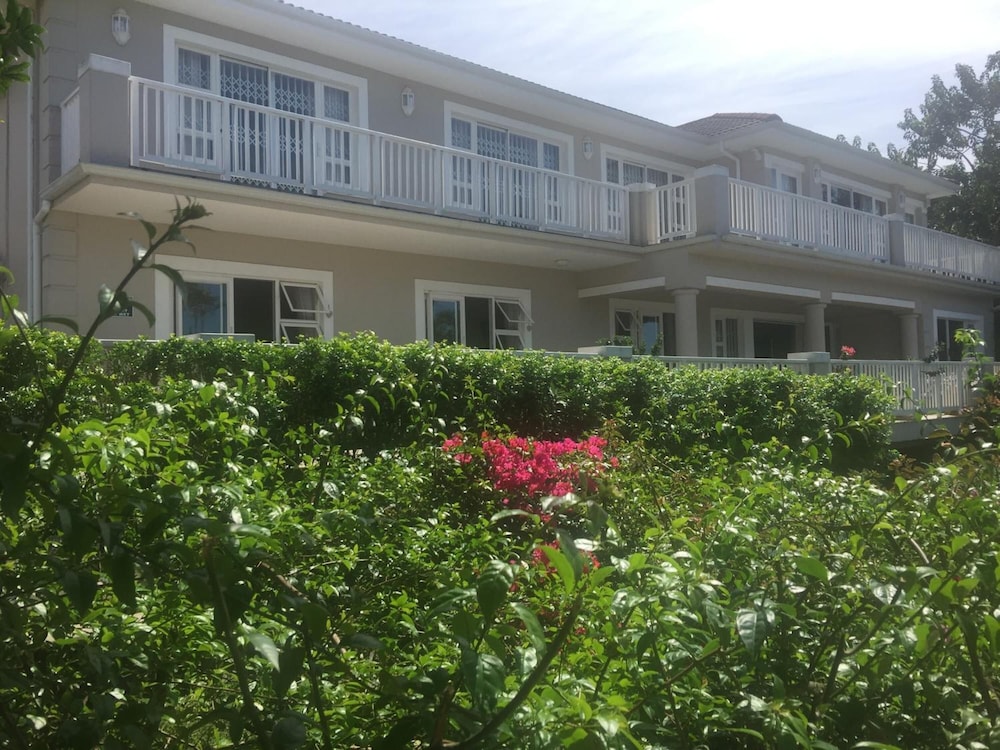 Seaview Manor Exquisite Bed & Breakfast 3/41