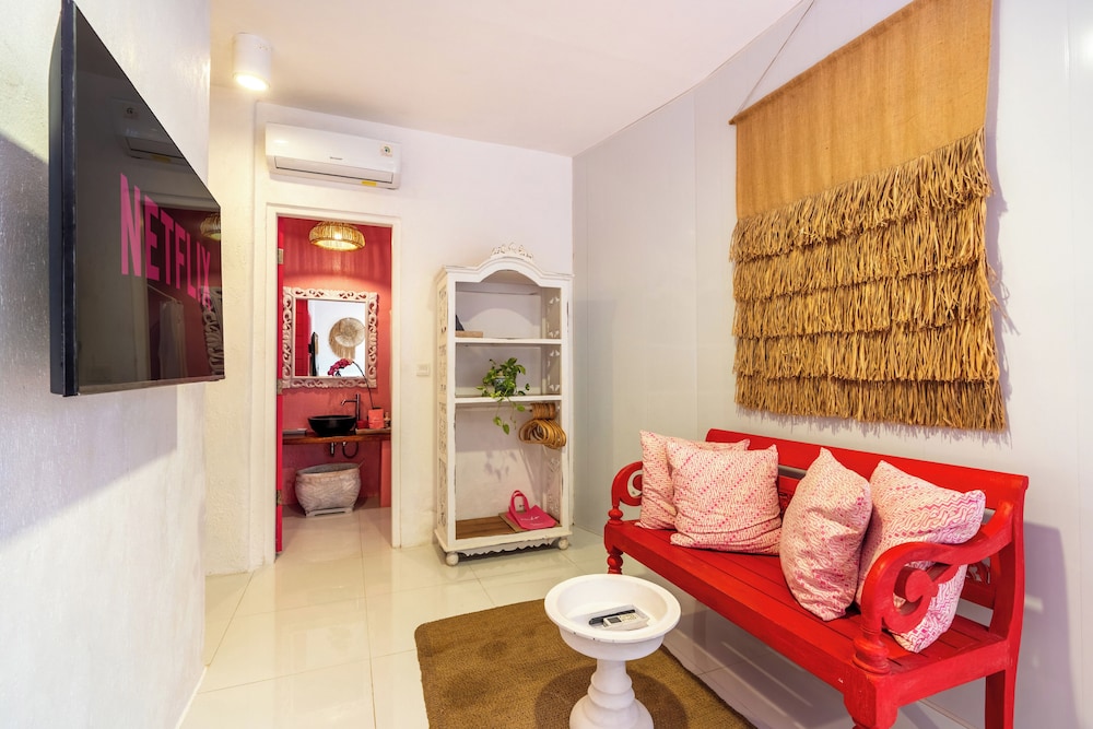 PinkCoco Uluwatu - Constant Surprises & for Cool Adults Only 37/50