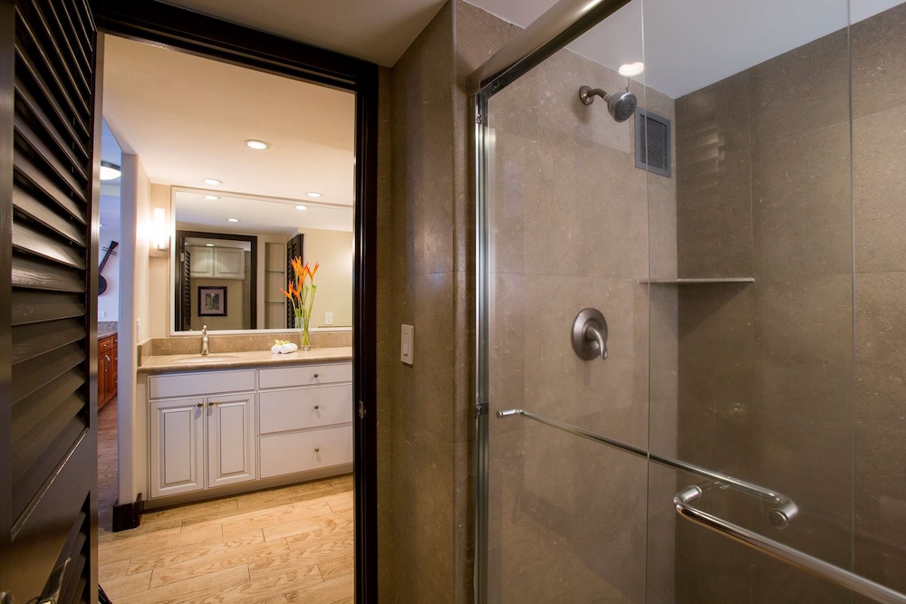 1 Bedroom, Premium, King Bed, Ocean Front، Aston Mahana at Kaanapali 2/2