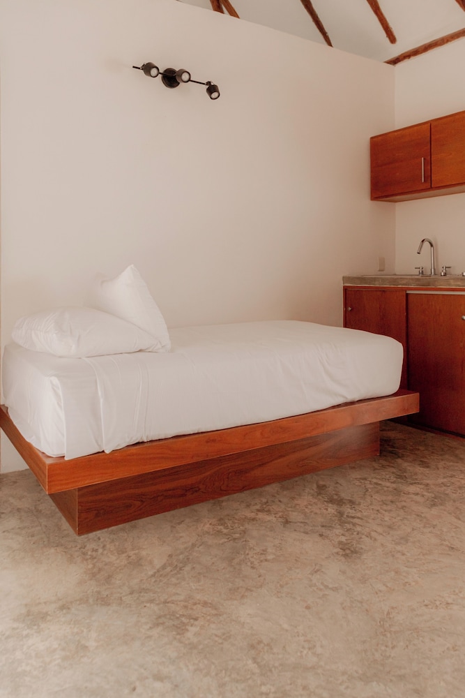 Prana Boutique Hotel 16/47