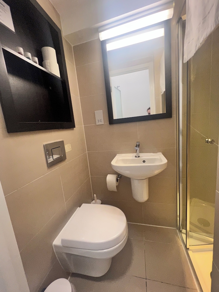 Bloomsbury Palace Hotel 50/50