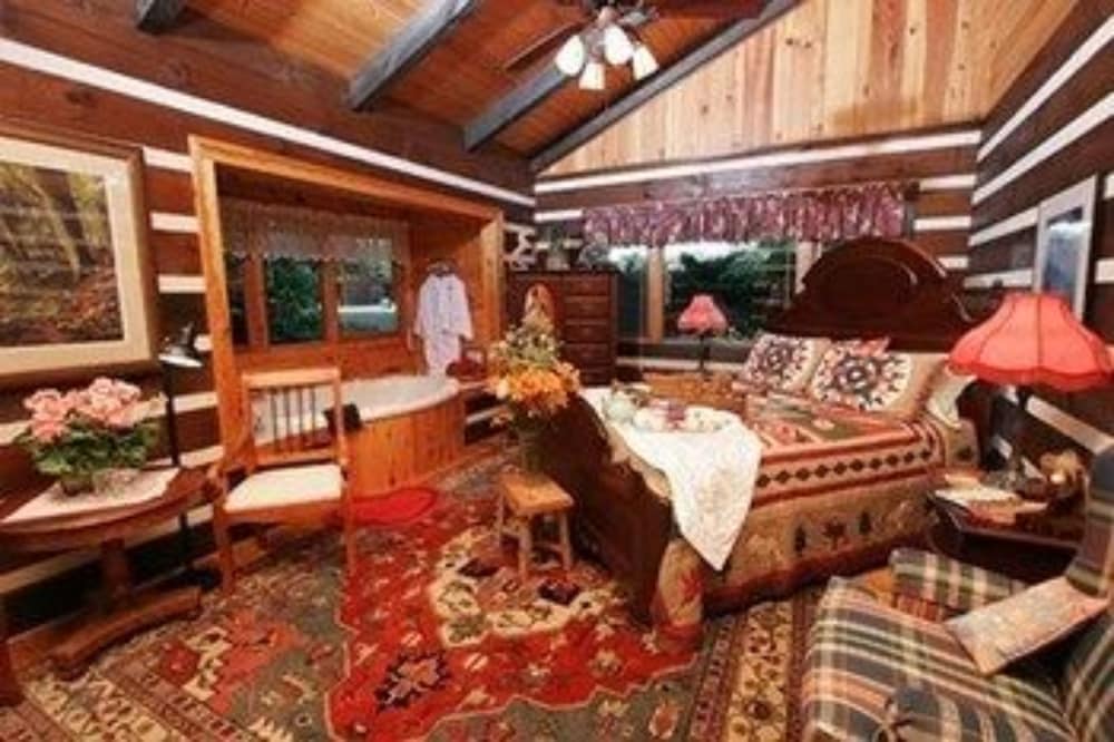 Gatlinburg Adventure Cabins 33/48