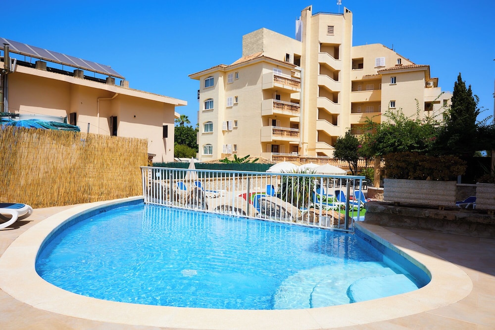 Sol Y Mar Apartments 8/46