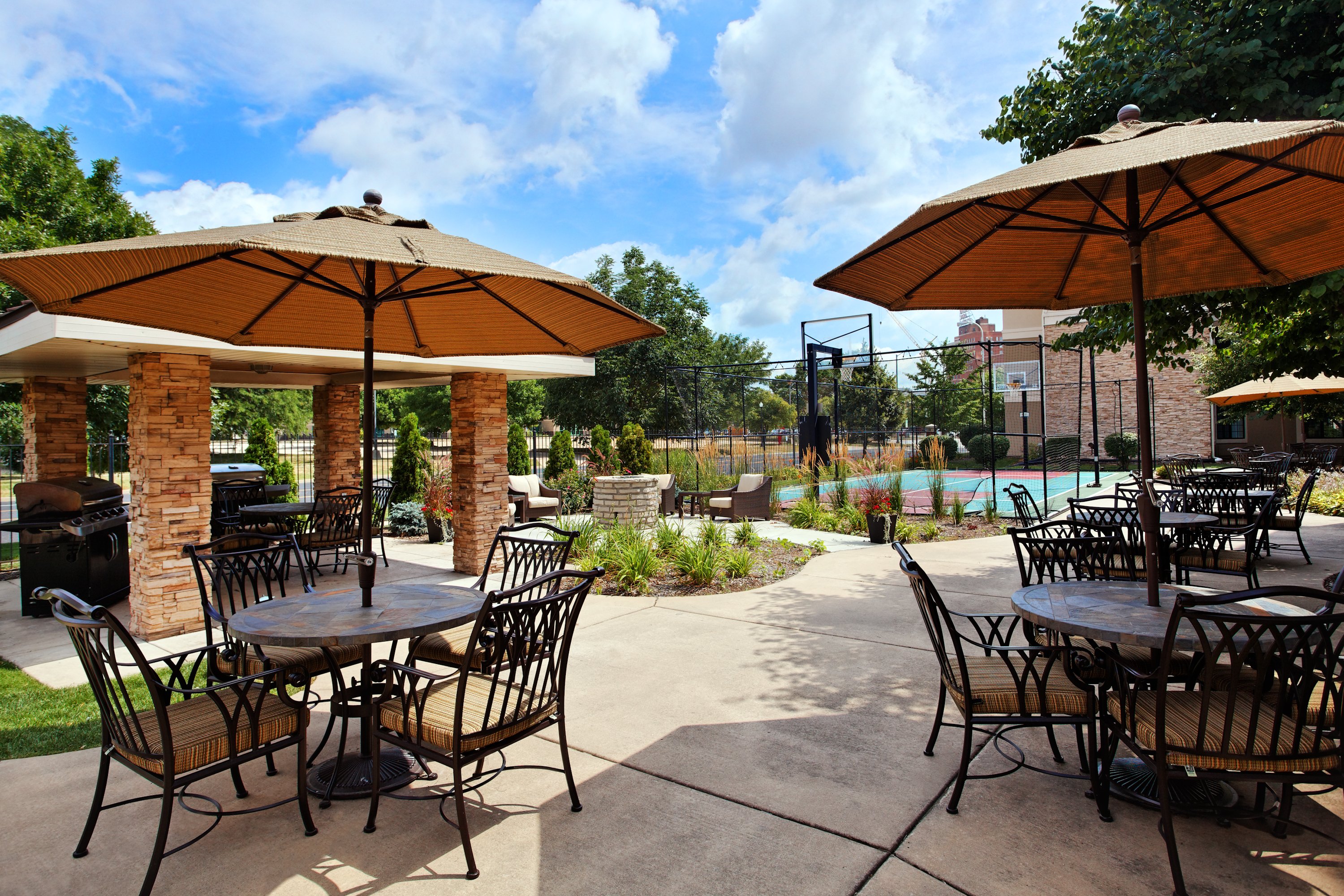 Staybridge Suites Peoria Downtown 26/34
