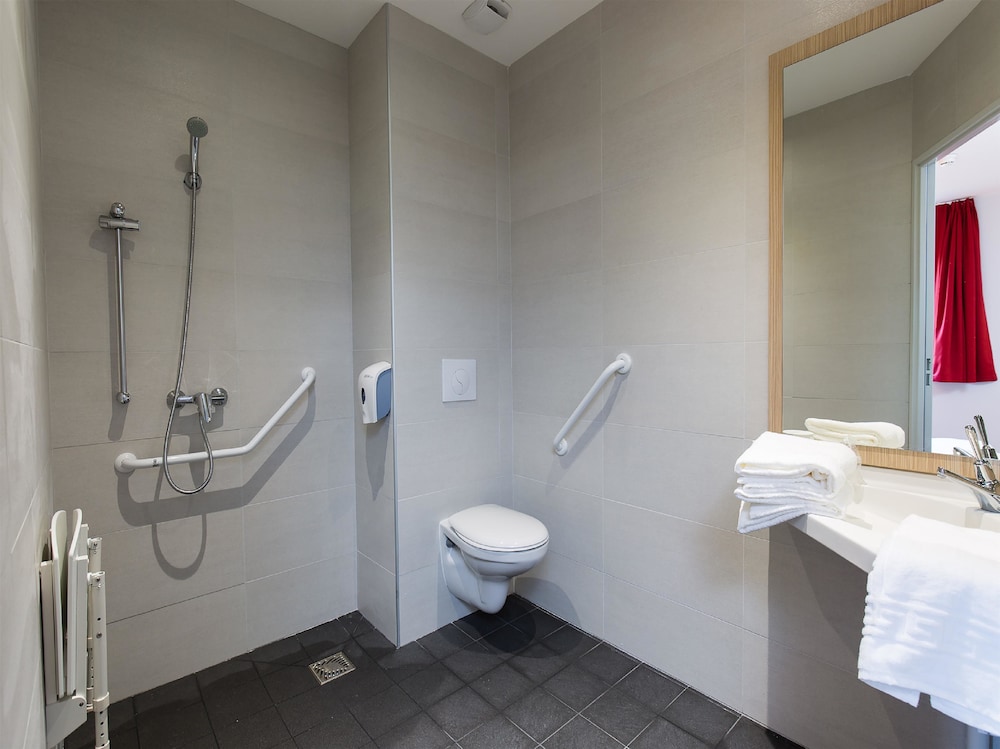 Hotel Premiere Classe Chartres Barjouville 46/50