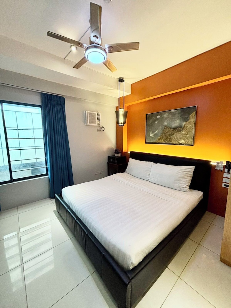 Pacific Park Hotel 12/62