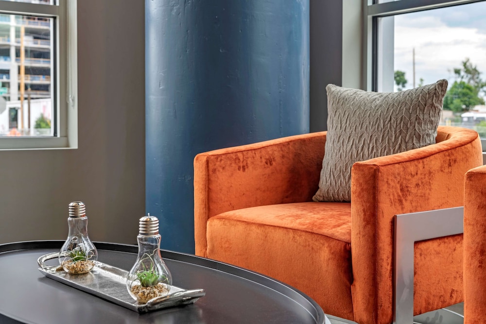 Vib Hotel by Best Western Denver RiNo 24/37