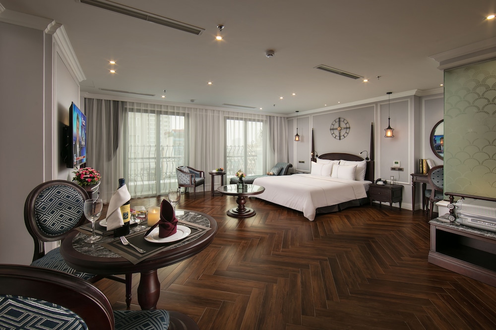 Canary Hanoi Hotel 33/43