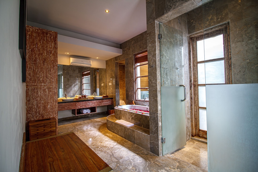 The Wolas Villas And Spa 42/73