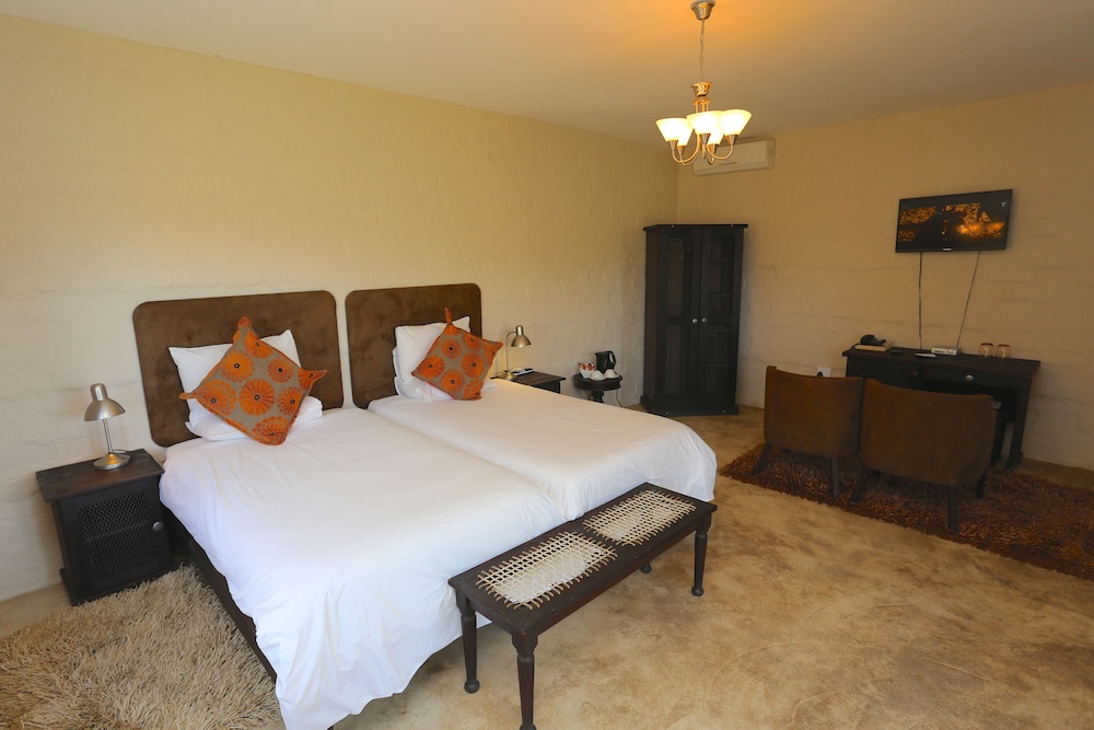 River Crossing Lodge 19/53