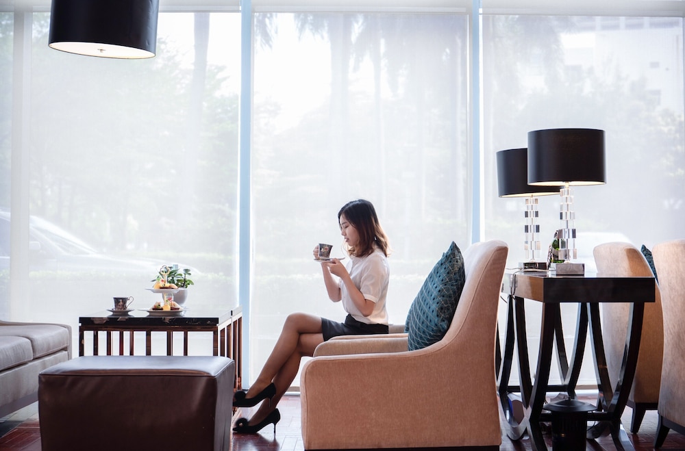 L Gem Hotel 44/50