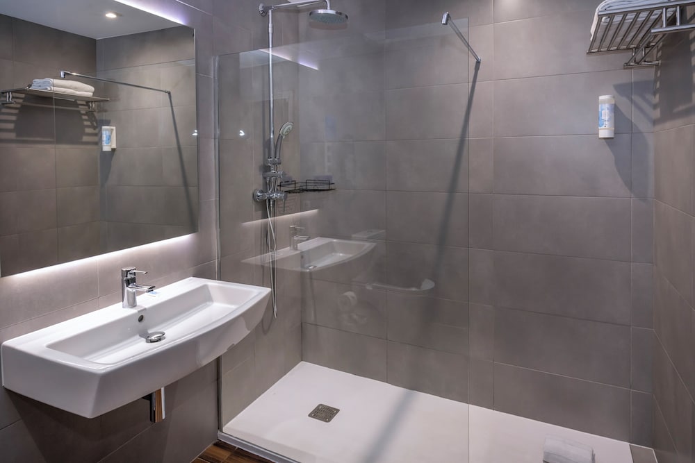 Hostal Opera Ramblas 34/38