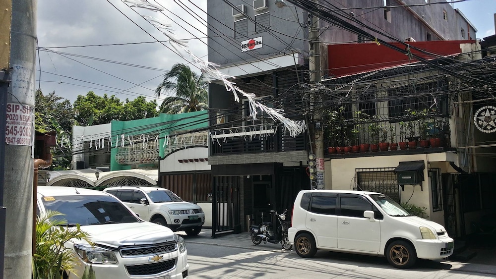 Ervoruto Hostel Makati 24/28