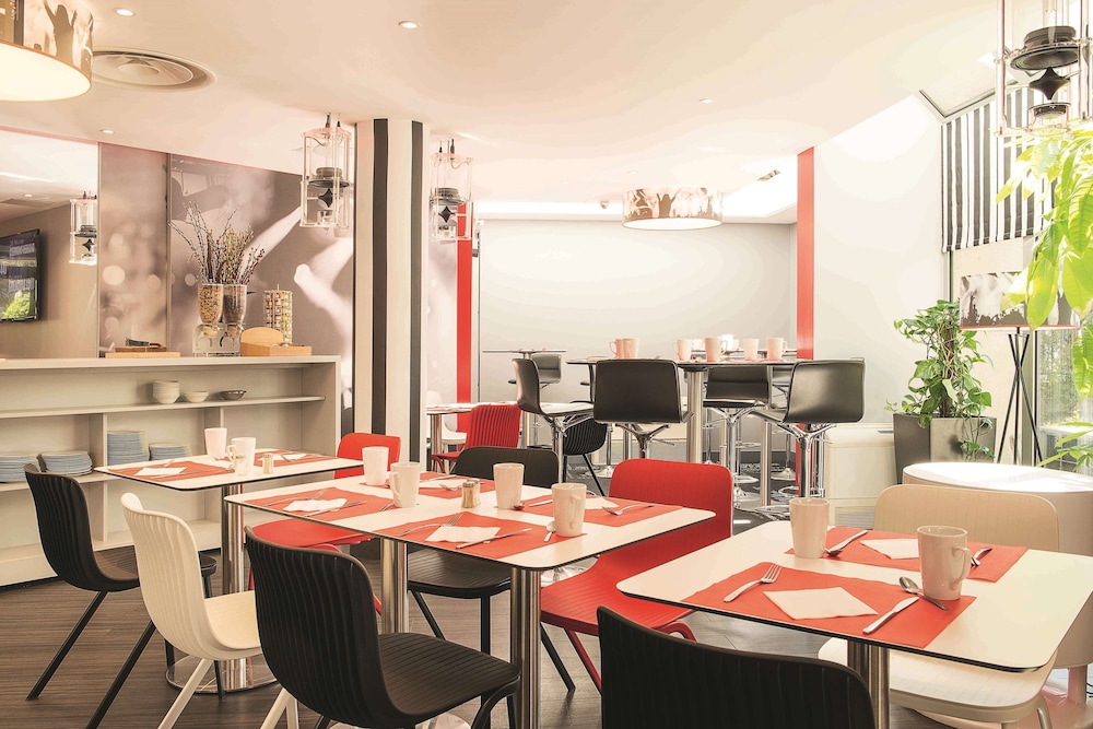 Kyriad Paris Nord Porte de Saint Ouen Formely Alliance Hotel Paris Porte de Saint Ouen 33/50