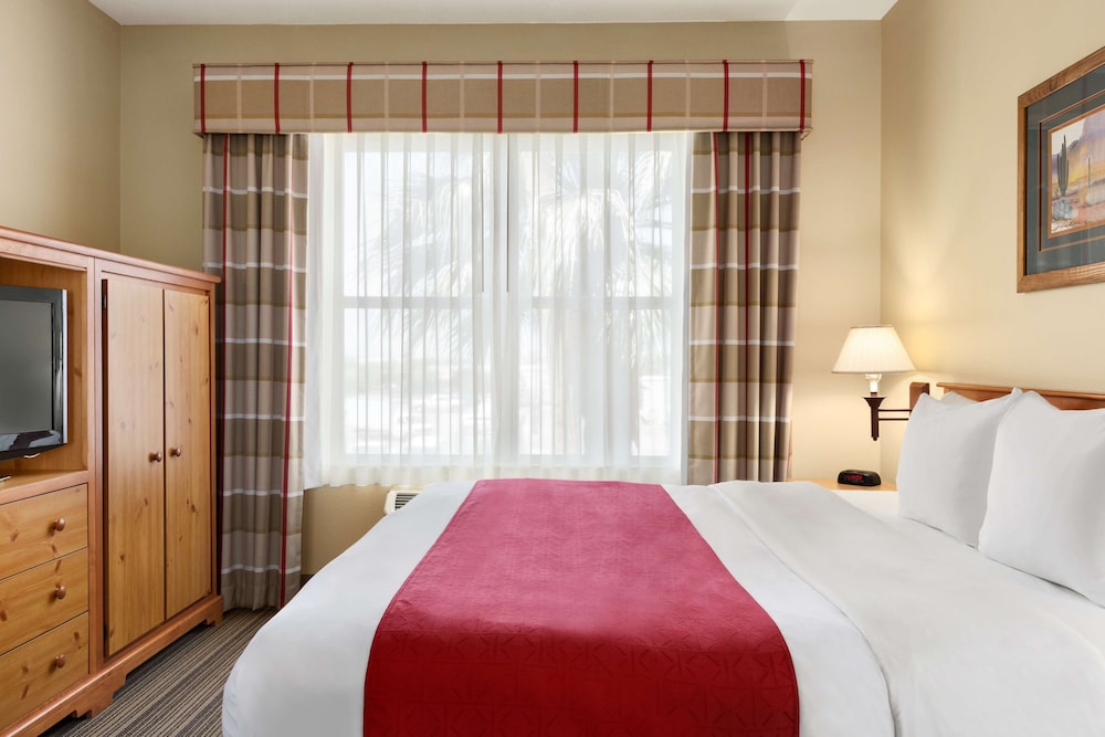 Country Inn And Suites By Radisson Tucson Airport 2/22