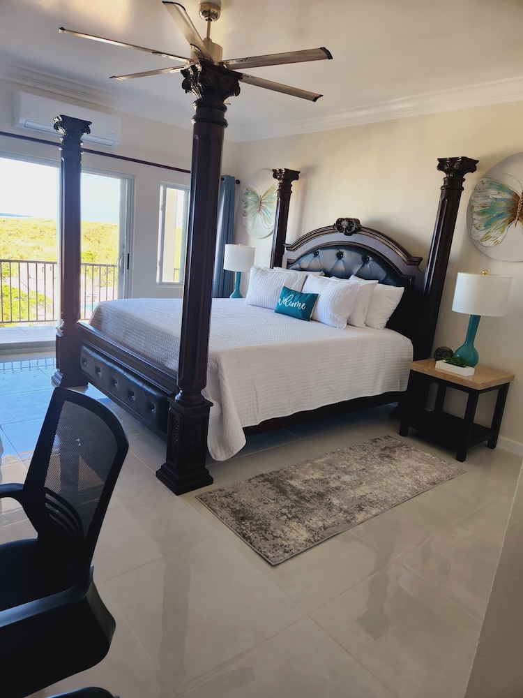 Luxury, Suite, King Bed, Ocean View