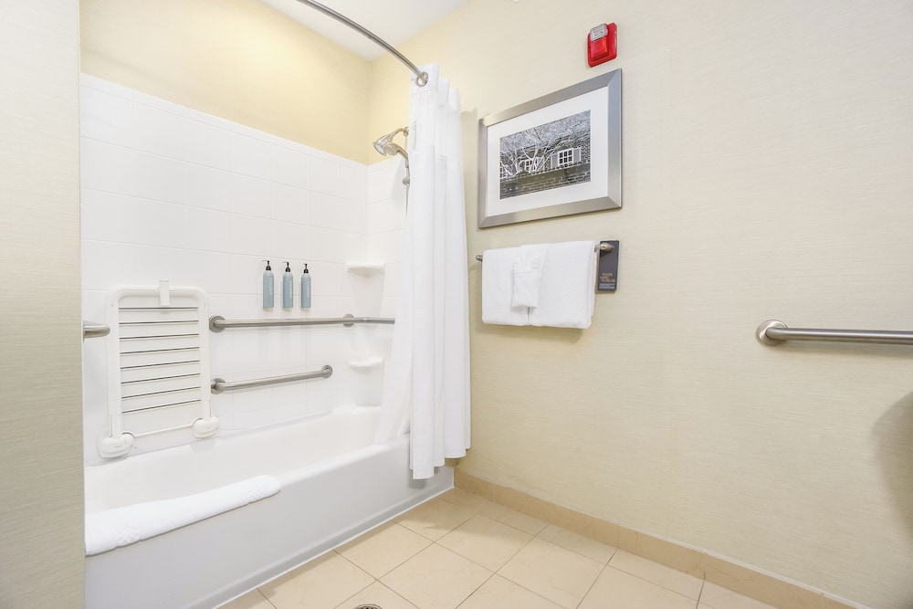 ROOM, KING BED, SOFA, ACCESSIBLE