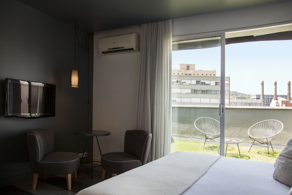 SUPERIOR, DOUBLE OR TWIN BED, TERRACE