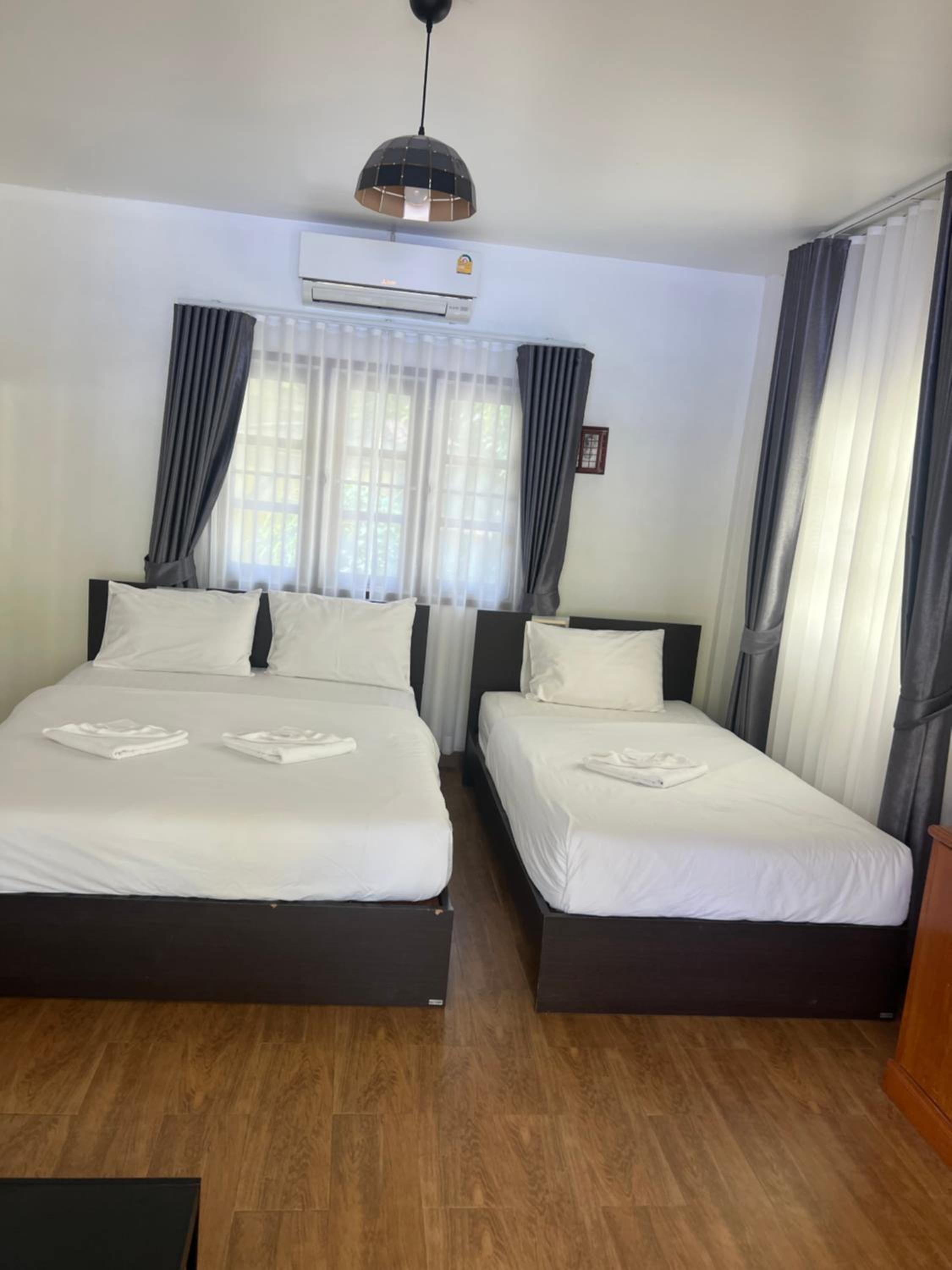 Thipburee Resort 13/40