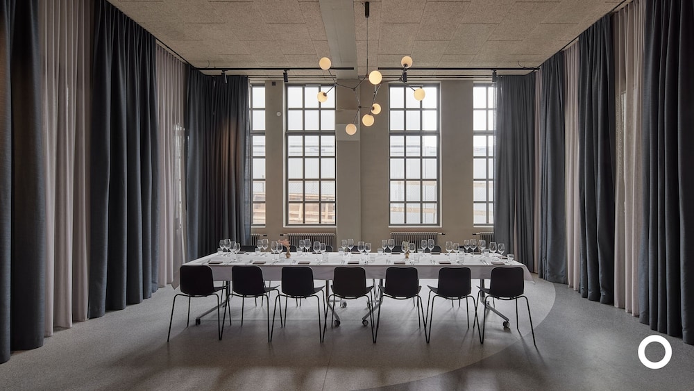 Grandi By Center Hotels 37/67