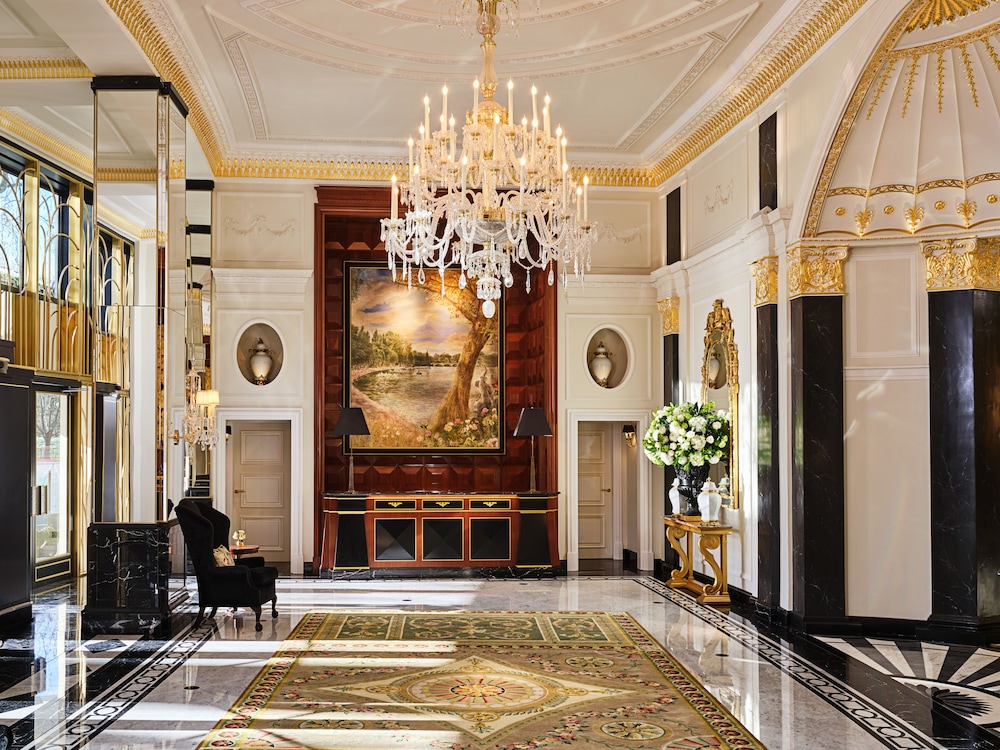 The Dorchester Hotel 9/48