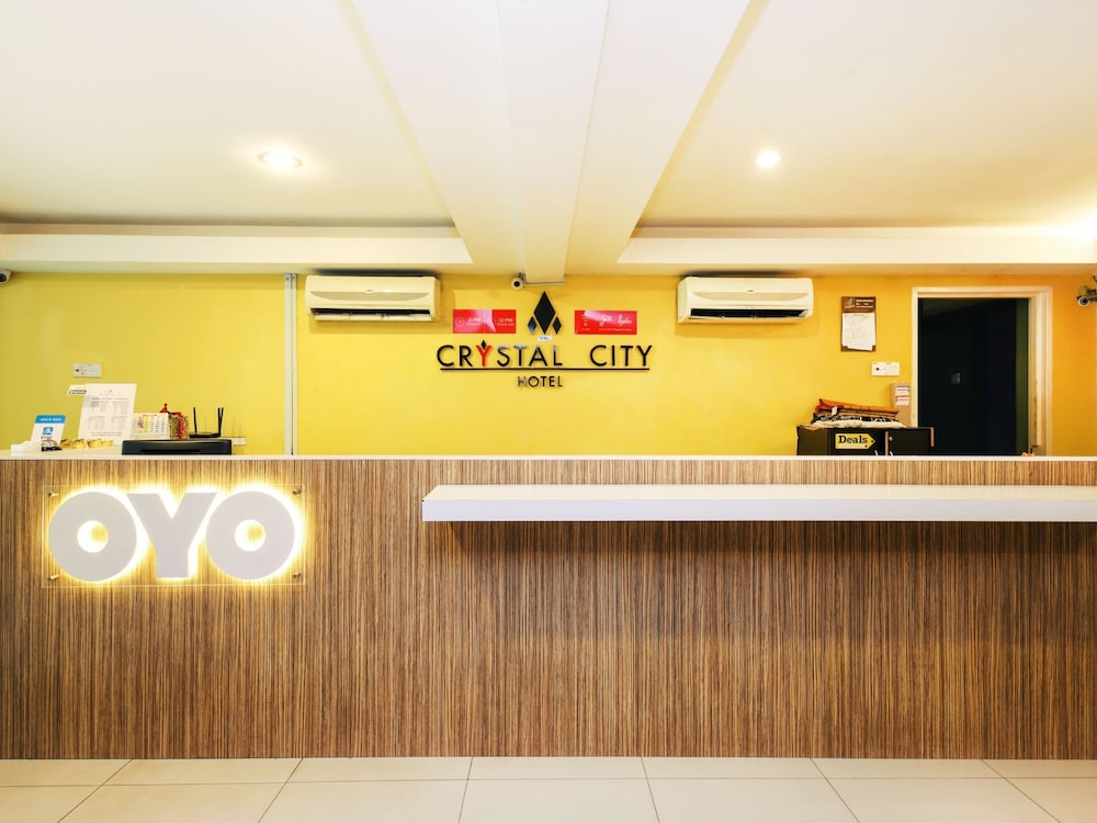 OYO 443 Crystal City Hotel 6/18