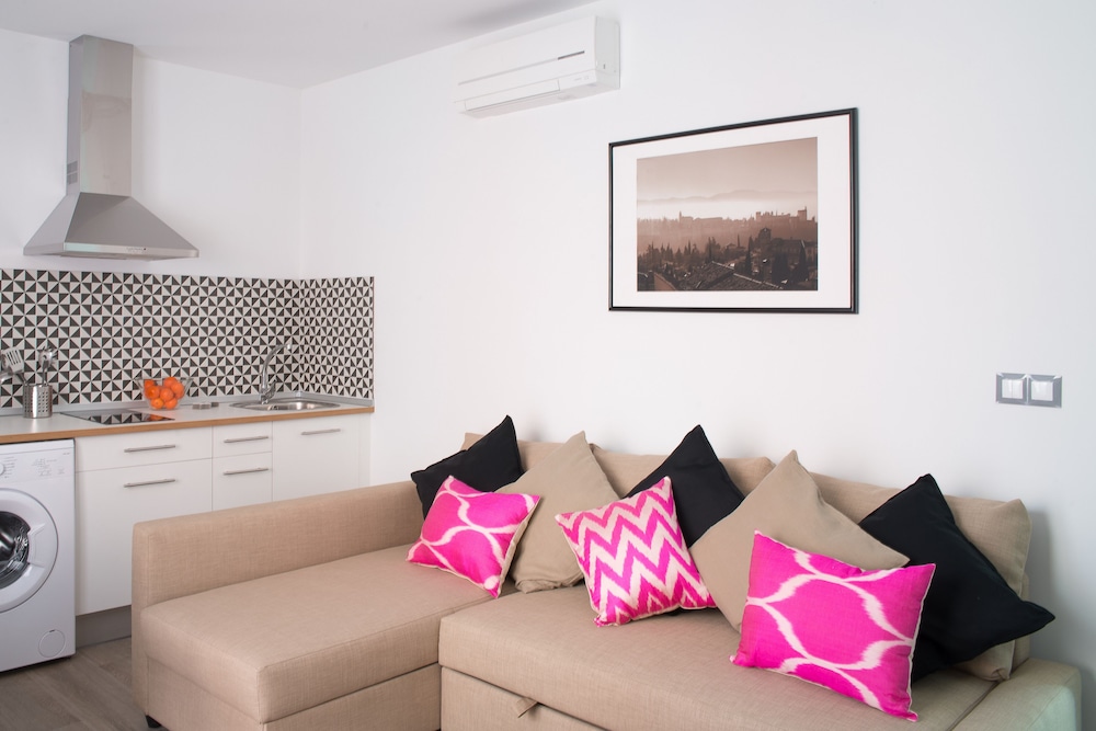 APARTAMENTOS CAMPO DEL PRINCIPE 12/25