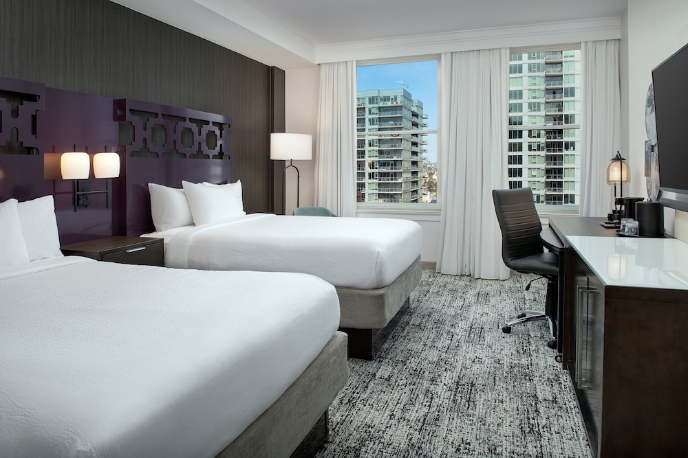 Courtyard By Marriott San Diego Downtown 22/45