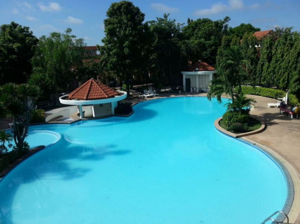 Dad D Resort by Lopburi Inn Resort 10/63
