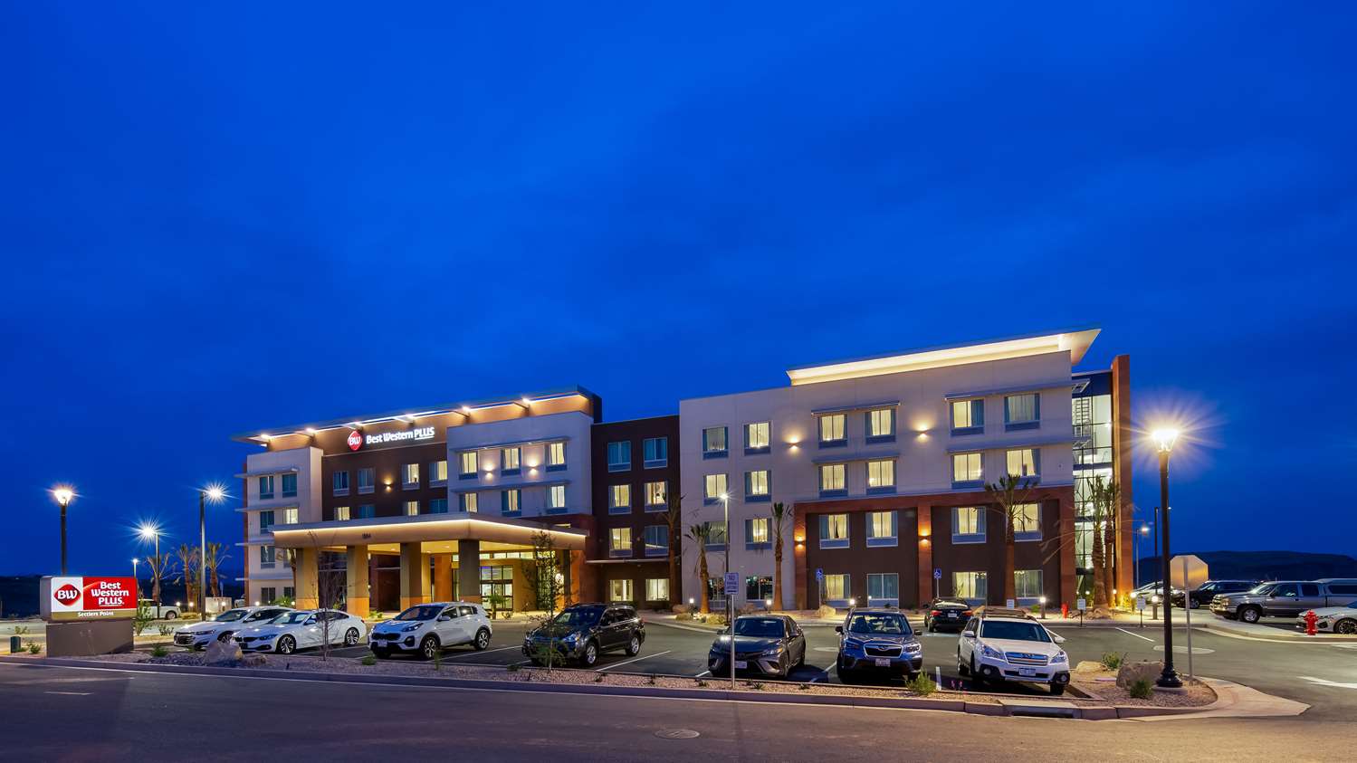 Best Western Plus Settlers Point 2/42