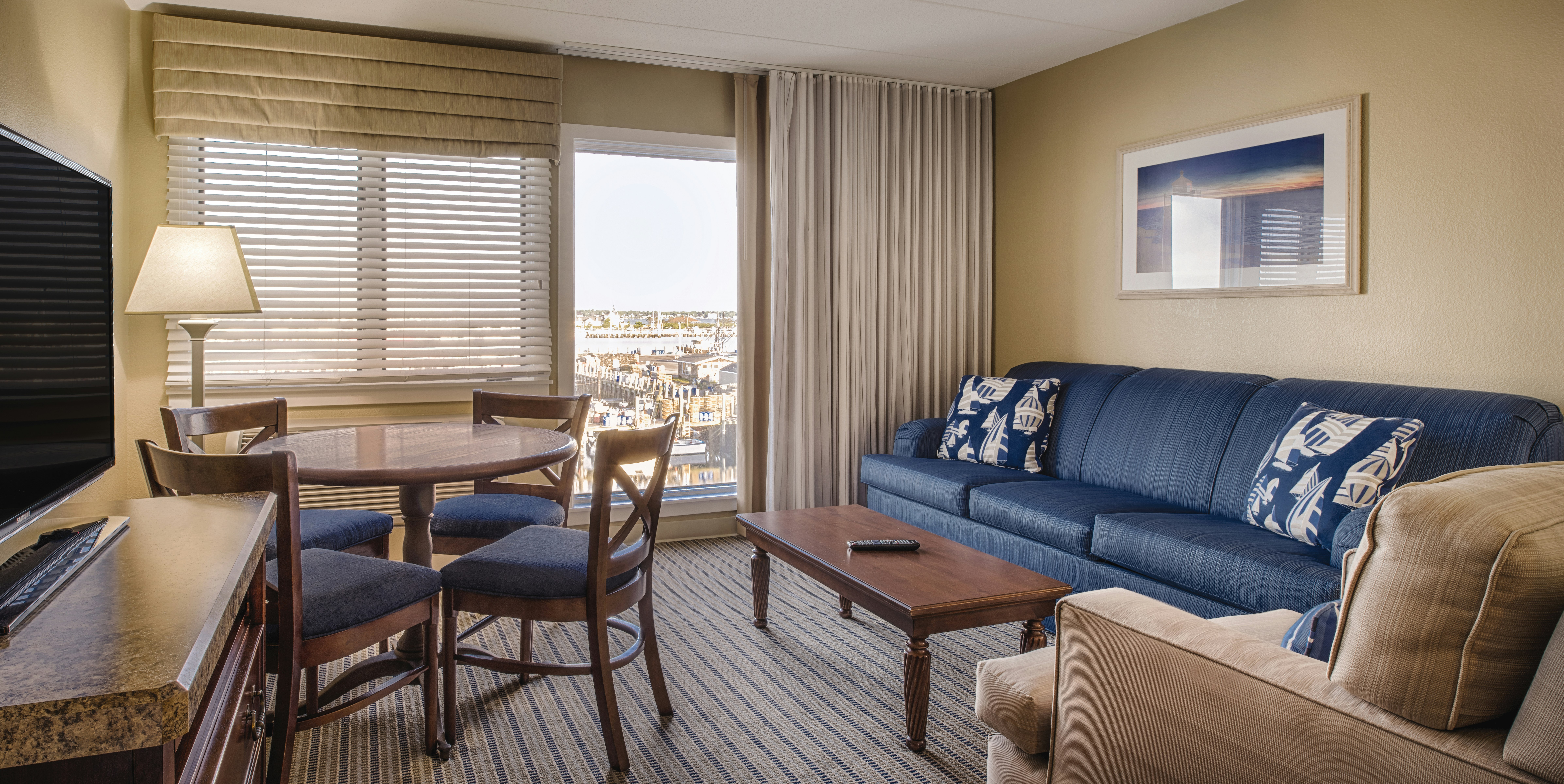 Club Wyndham Inn on Long Wharf 38/64
