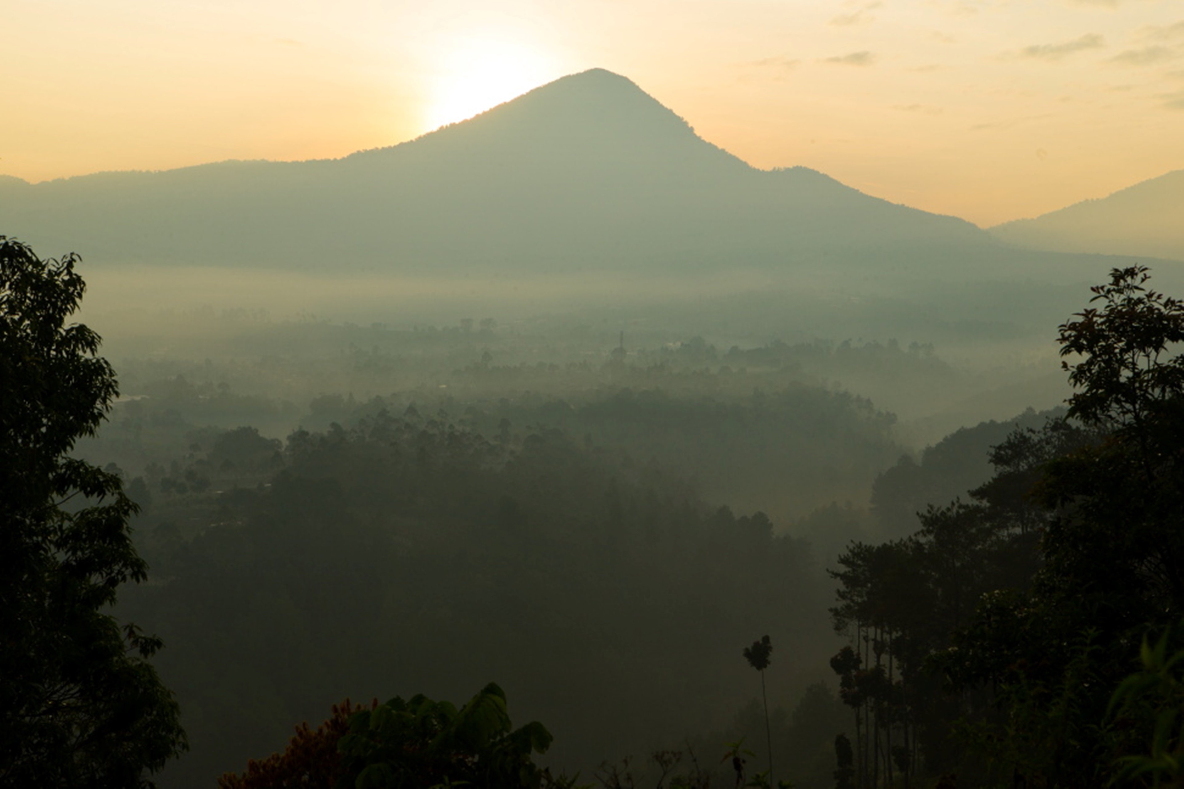 INTERCONTINENTAL BANDUNG DAGO PAKAR 47/50