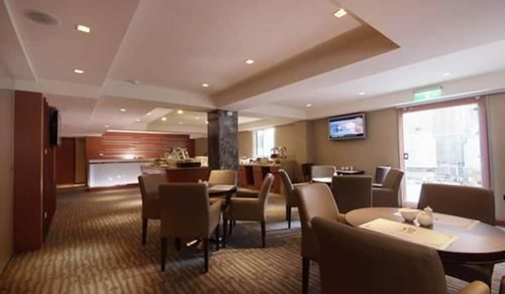Tokyo International Hotel 47/58