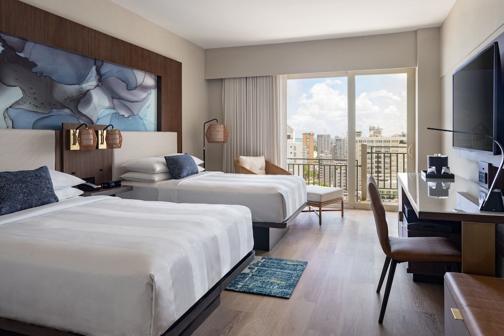 room, 2 double beds, city view