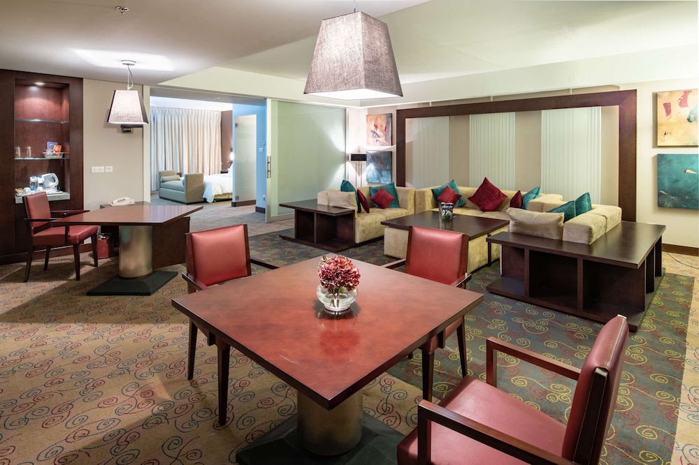 فندق راديسون بلو الرياض(Radisson Blu Riyadh) 32/32