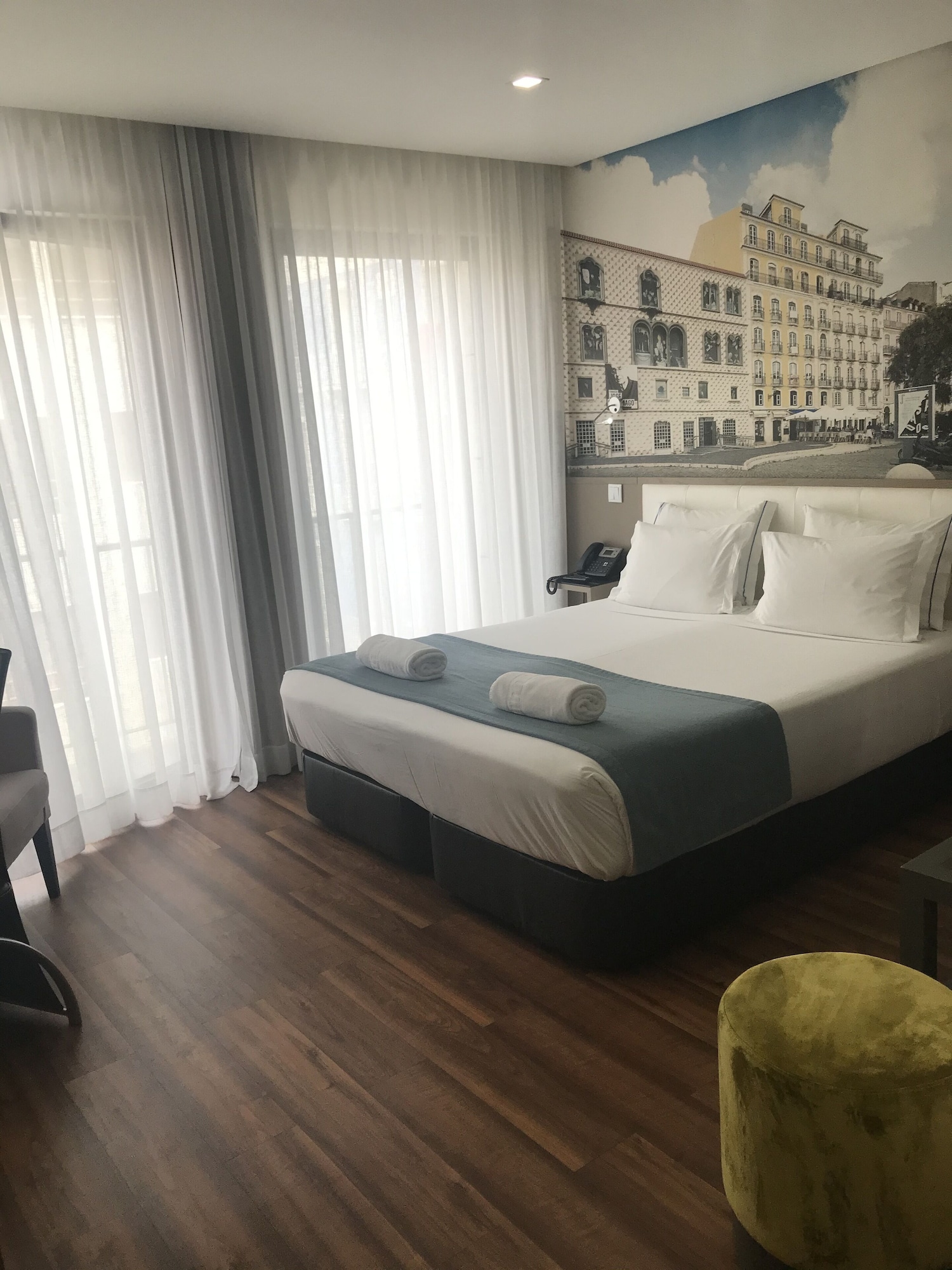 SUPERIOR, DOUBLE BED