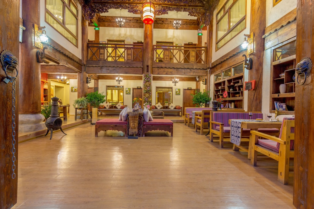 E-Outfitting Boutique Hotel Shangri-La 53/66