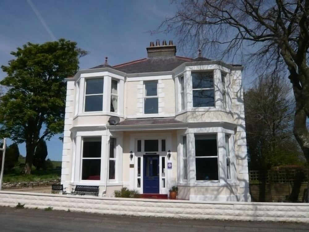 Link House 4/50