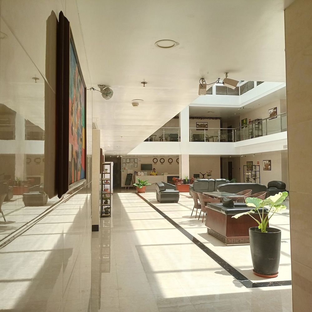 One El Nido Suite 14/96